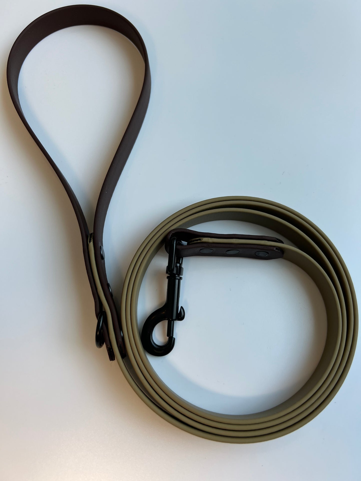 Two-tone Biothane Leash Sahara and Dark Brown