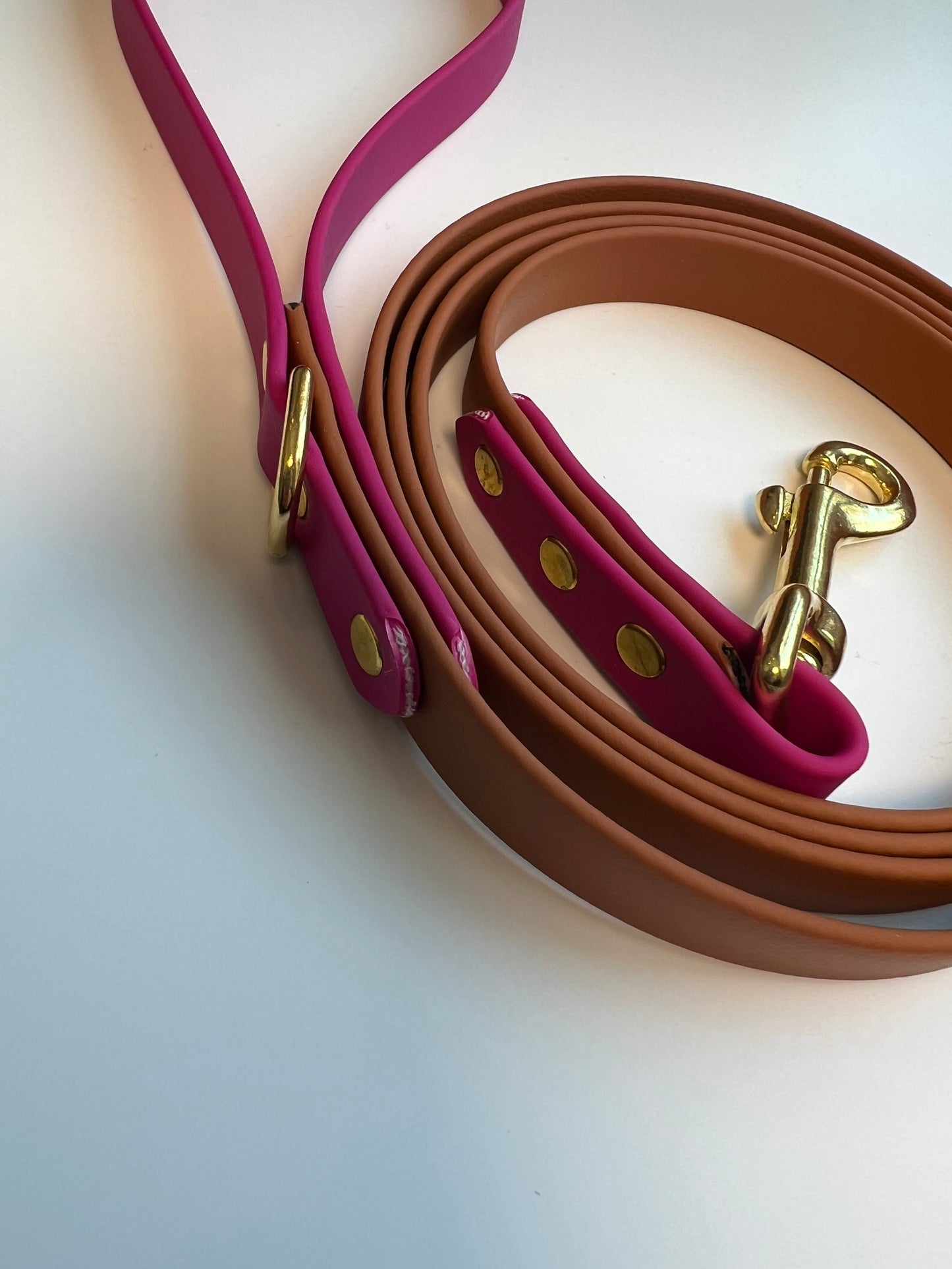 Two-tone Biothane Leash Tan and Magenta