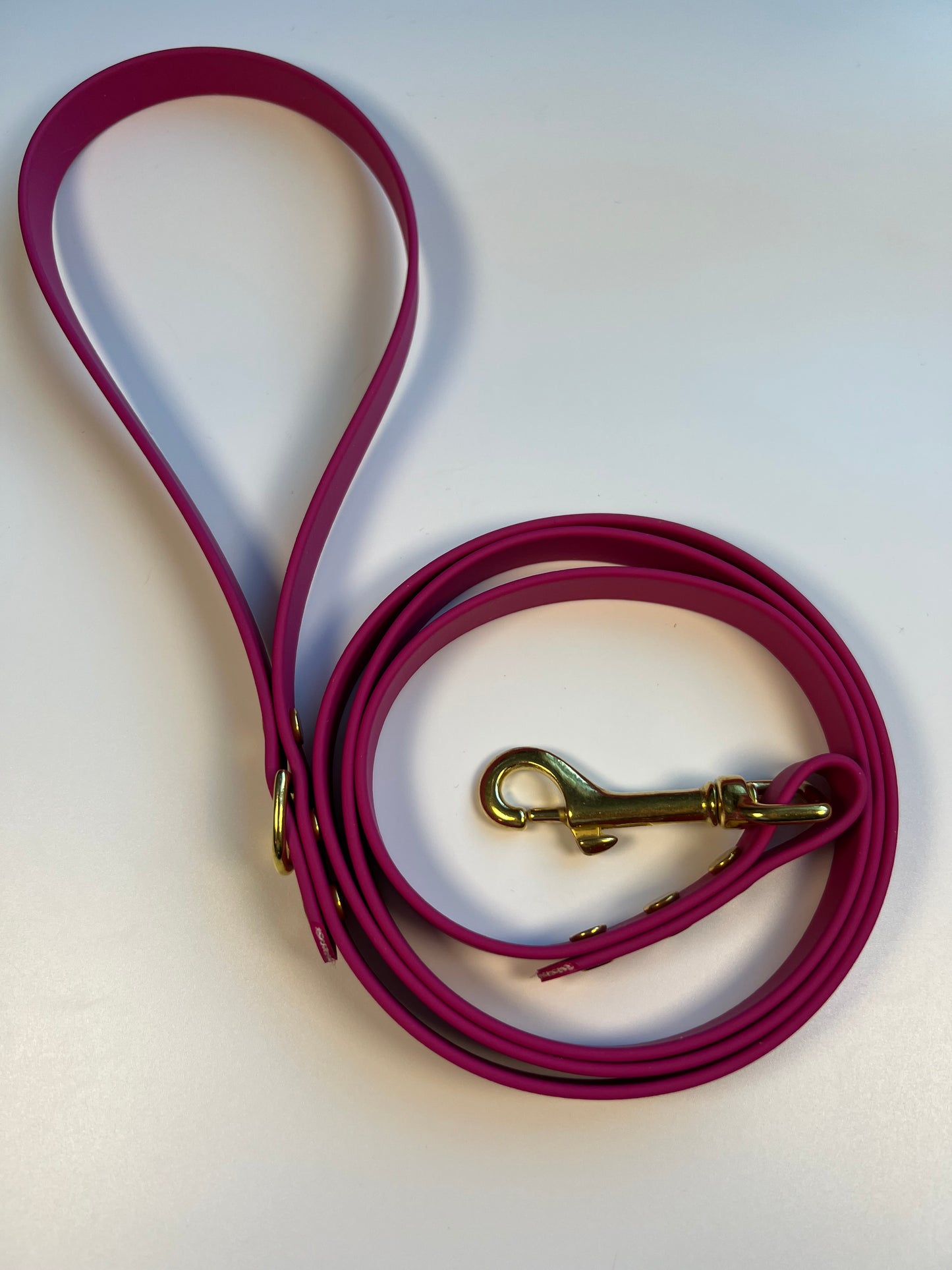 Classic Biothane Leash Magenta