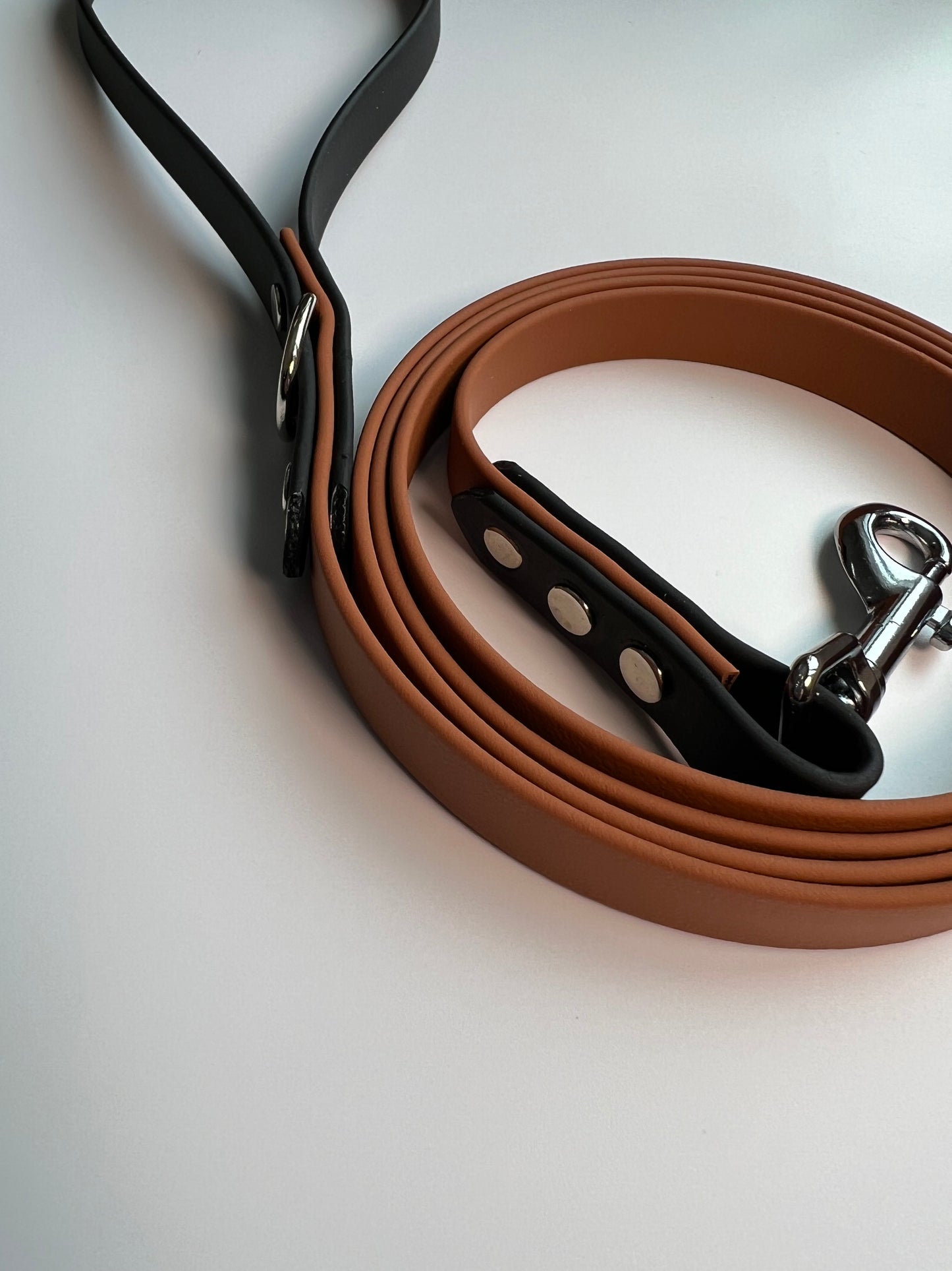 Two-tone Biothane Leash Tan and Black