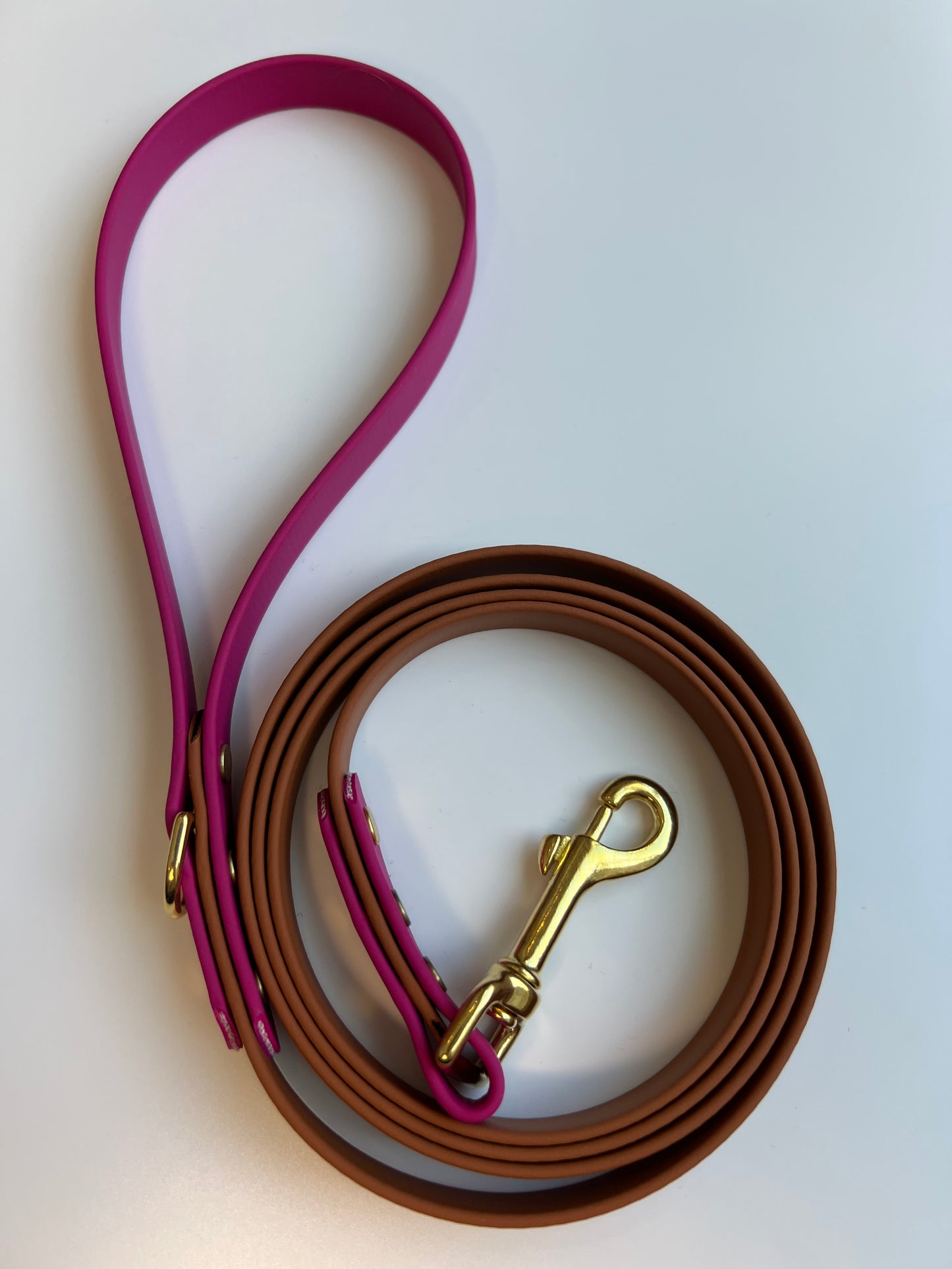 Two-tone Biothane Leash Tan and Magenta