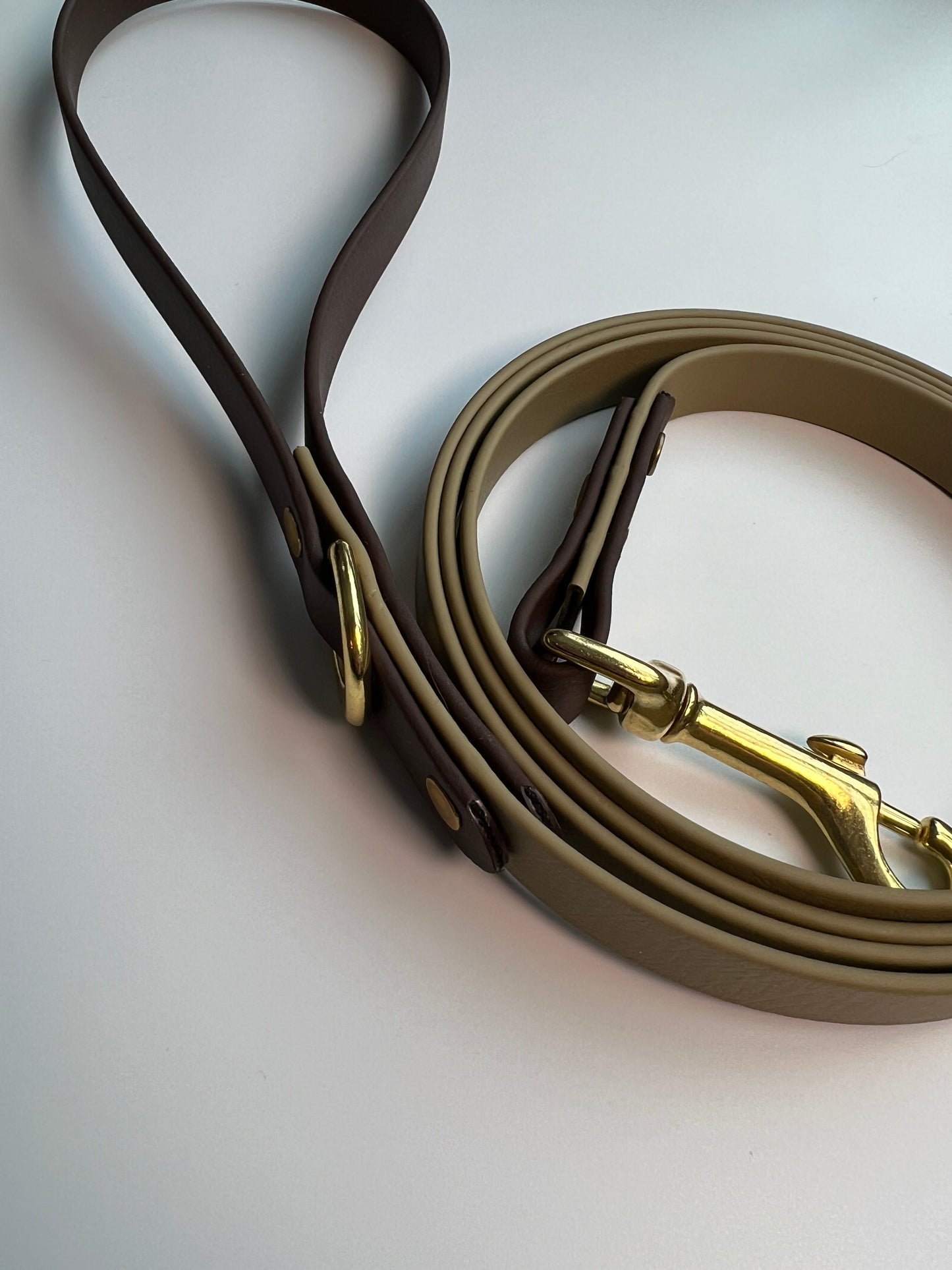 Two-tone Biothane Leash Sahara and Dark Brown