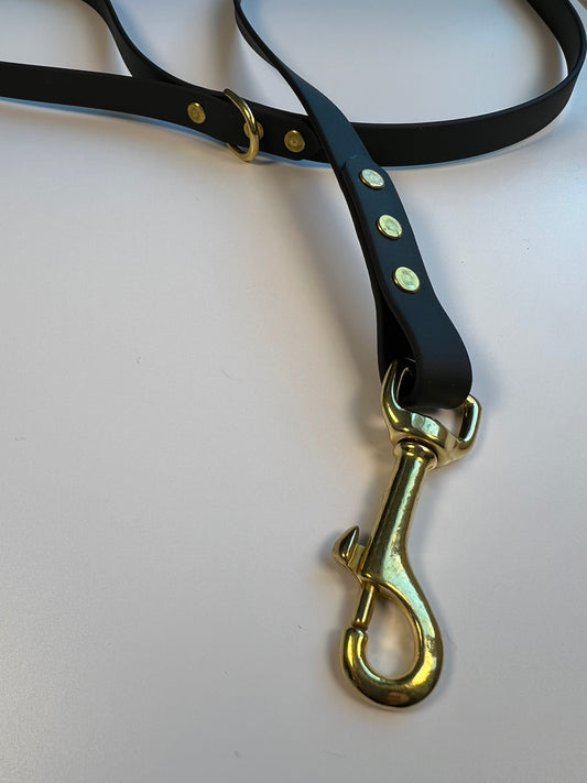Hands-Free All-in-One Biothane Leash Black
